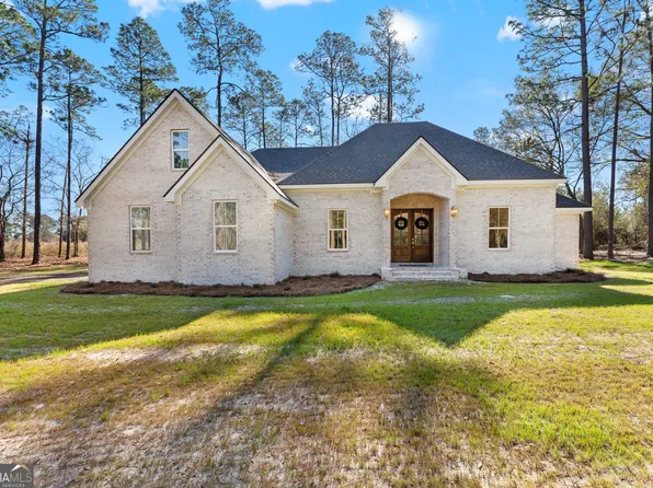 6254 Bluebird Dr, Blackshear, GA 31516