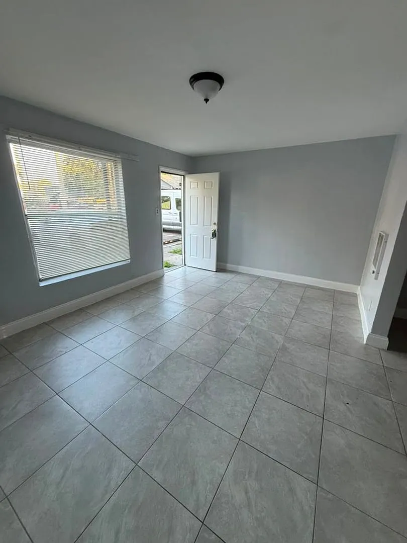 1773 Mount Herman #A-D — Photo 2