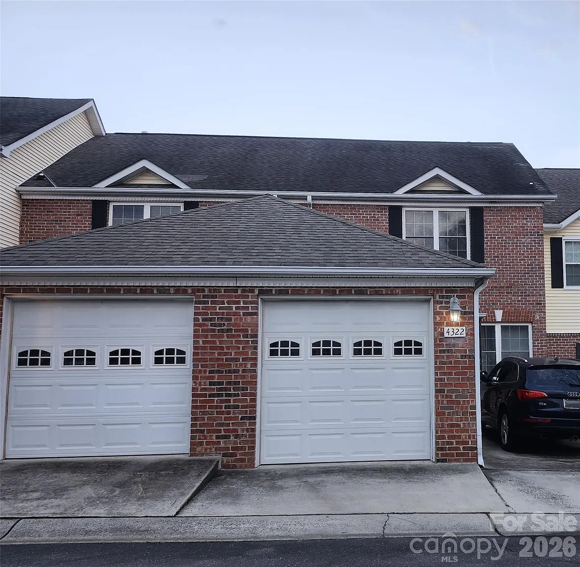 4322 Laurel Hill Ln photo 1