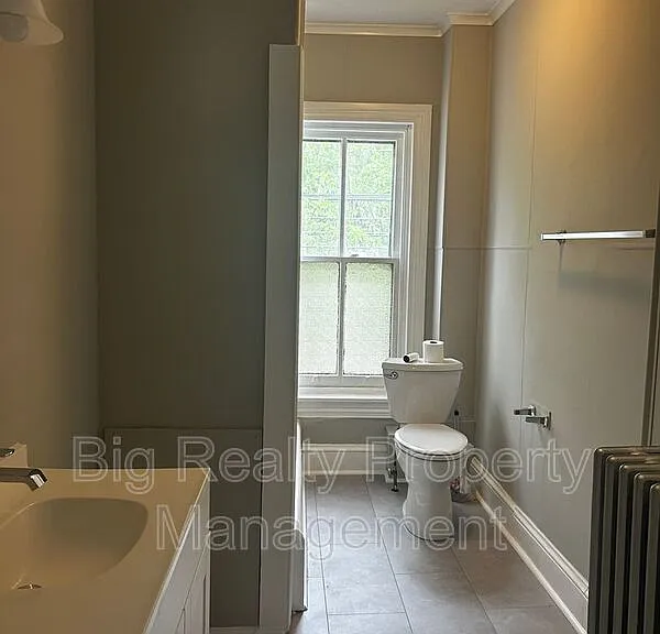262 Beech St #2 — Photo 7