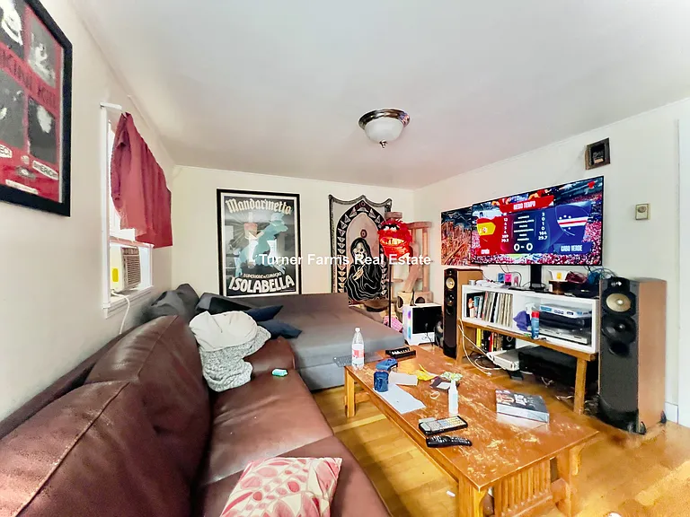 76 College Ave #R — Photo 24