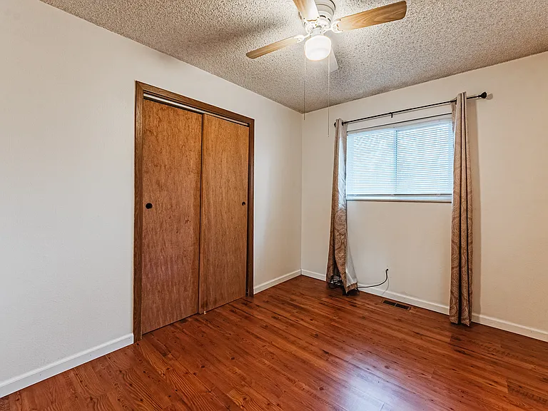 1143 Stanton St — Photo 9