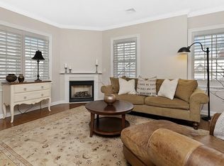 210 Chickering Rd UNIT 207A, North Andover, MA 01845