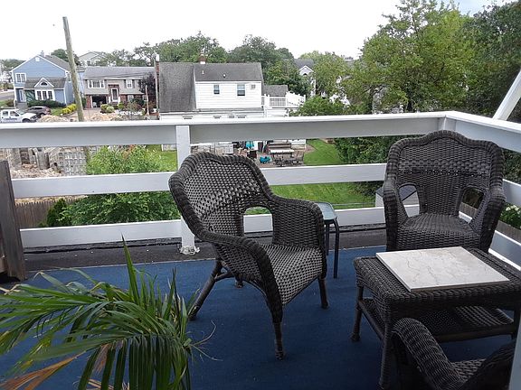 2nd image of 304 New Jersey Ave #111