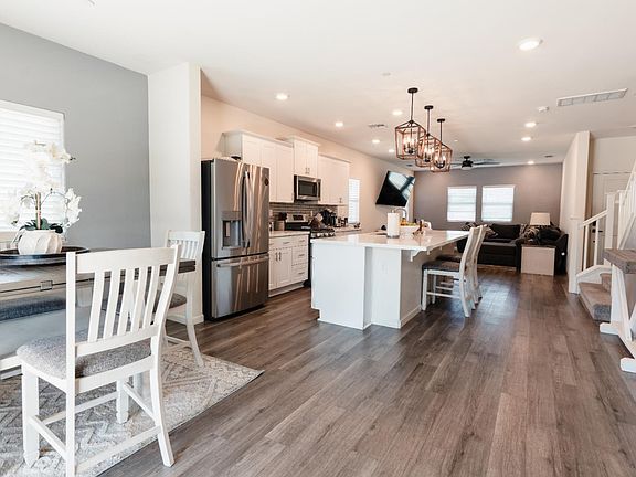 3rd image of 1001 Aspire Ave