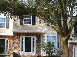 1504 Coventry Pointe Ln, Pottstown, PA 19465