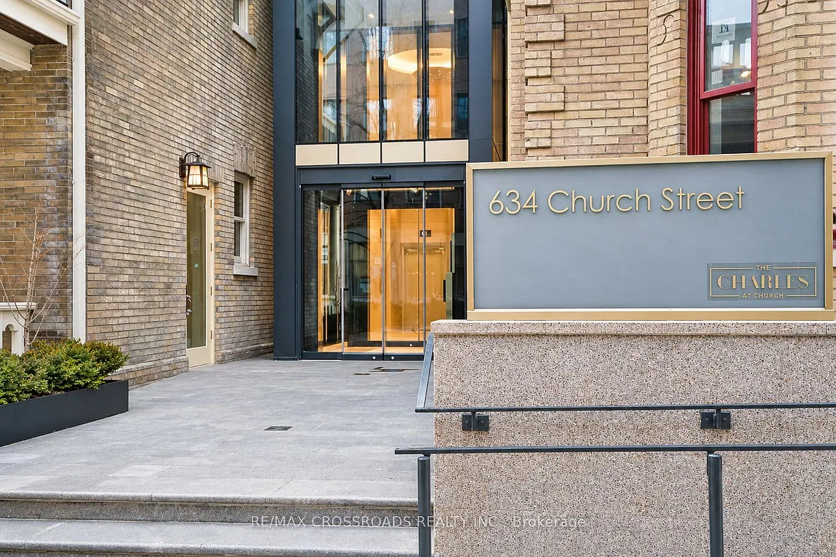 Building Photo - 634 Church St #1406