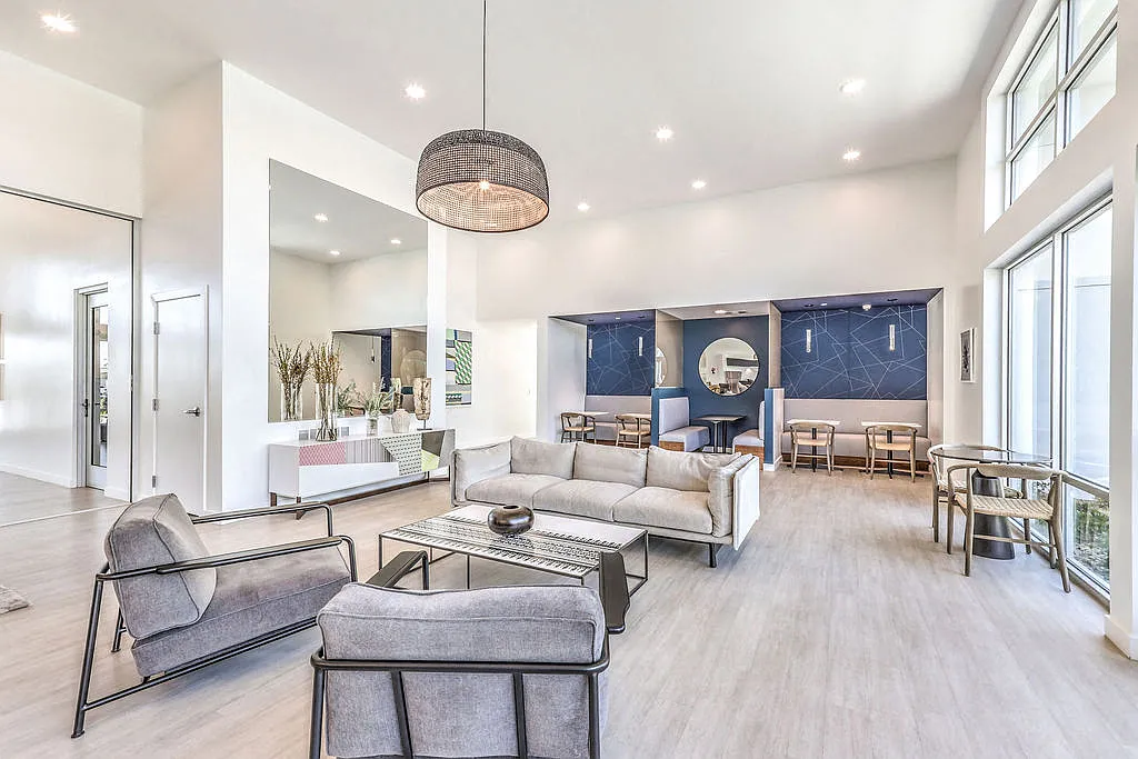 Ariva Luxury Residences — Photo 3