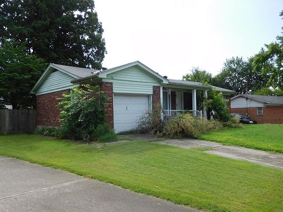 3rd image of 8615 Cotswold Dr