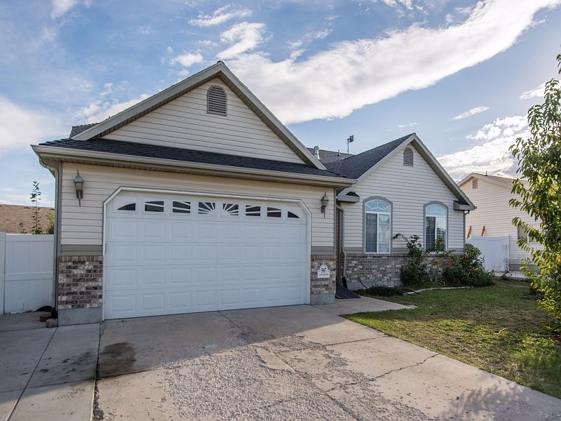1st image of 5967 W Laurel Canyon Dr