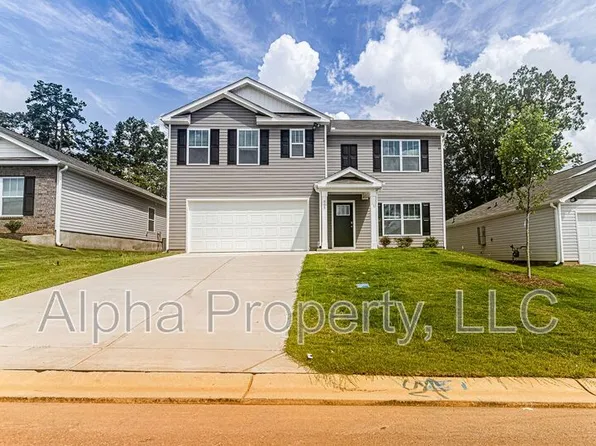807 Wolverine Ln, Woodruff, SC 29388