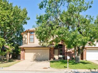 6832 Driffield Cir E, North Richland Hills, TX 76182