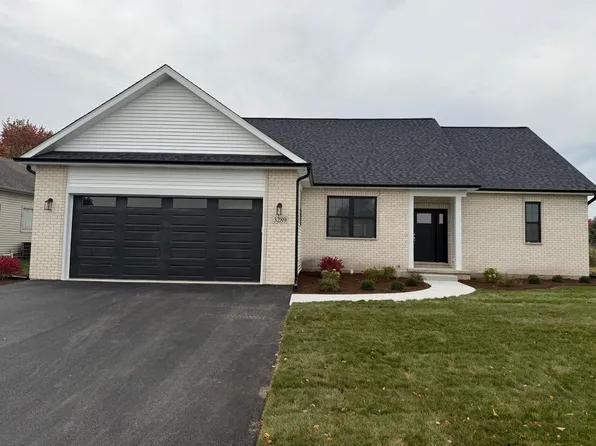 3289 Comstock Ave, Dekalb, IL 60115