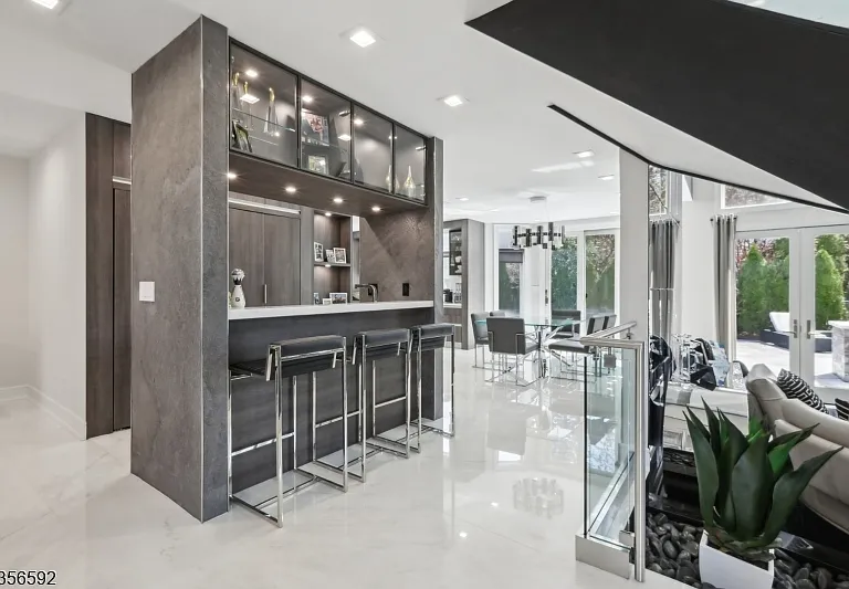 63 Roberts Rd — Photo 15
