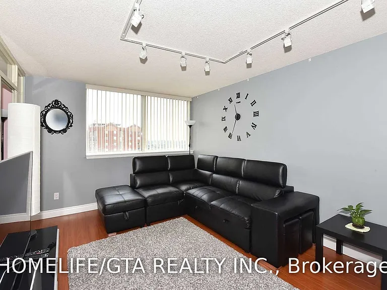 2460 Eglinton Ave E #1710 — Photo 9