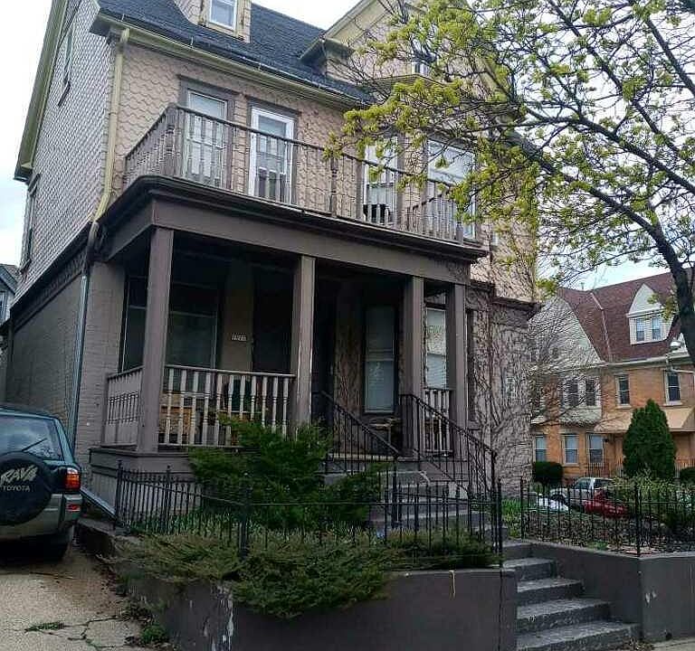 1st image of 1977 N Farwell Ave #2