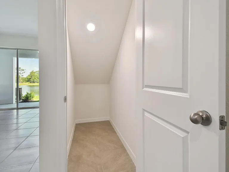 32895 Regent Canal St — Photo 16