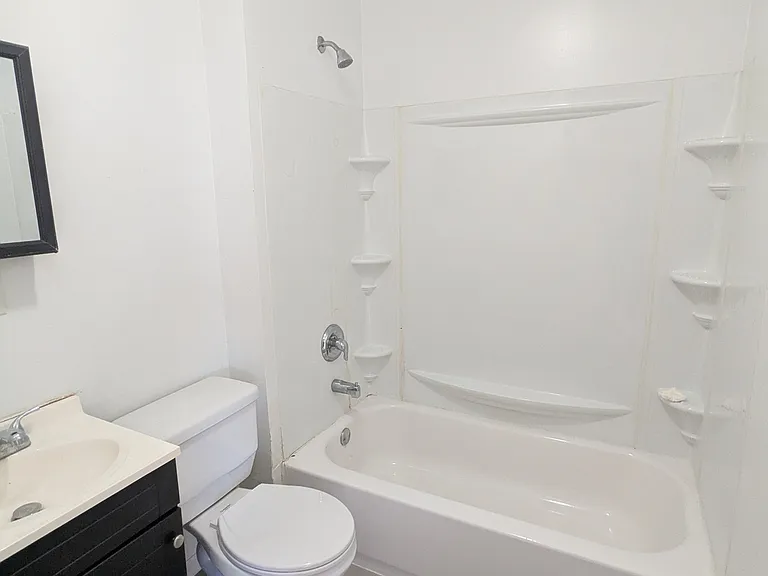 2604 Bellevue Ave #F — Photo 5