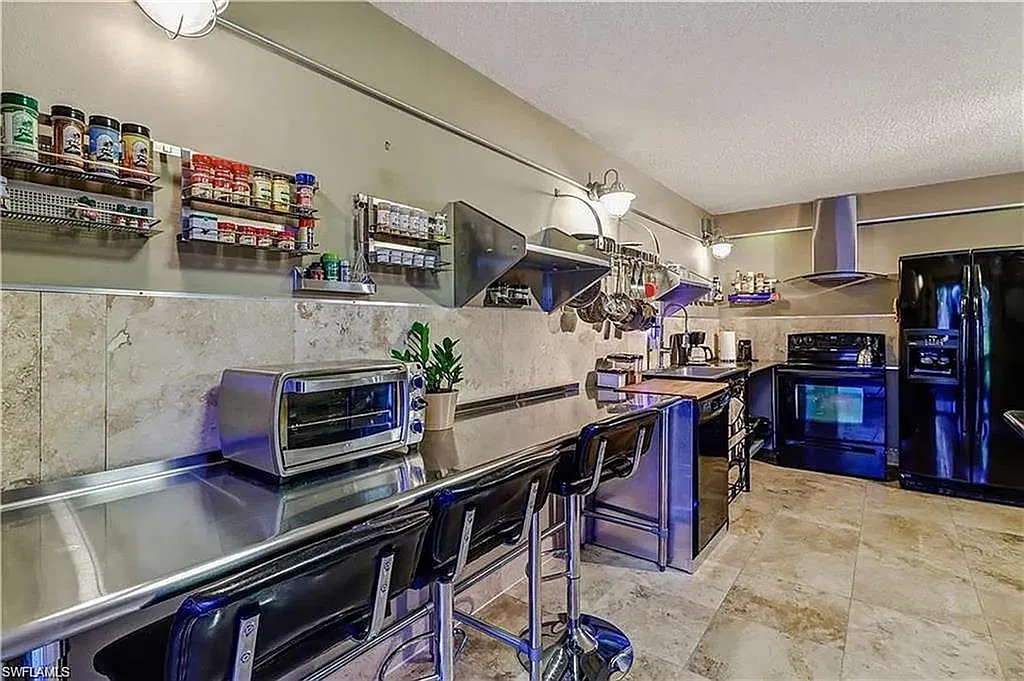 3 bed, 2.5 bath, 1722 sqft, $1,750 — Photo 4