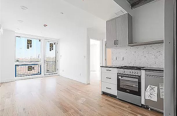 1st image of 662 E New York Ave #3R