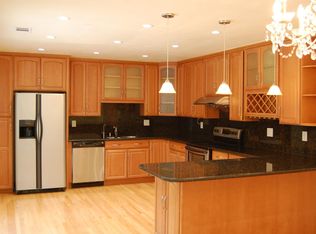 3742 Ross Rd, Palo Alto, CA 94303