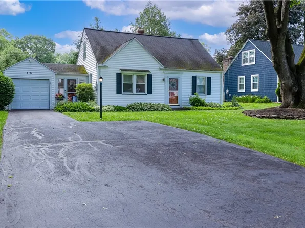 318 Eaglehead Rd, East Rochester, NY 14445