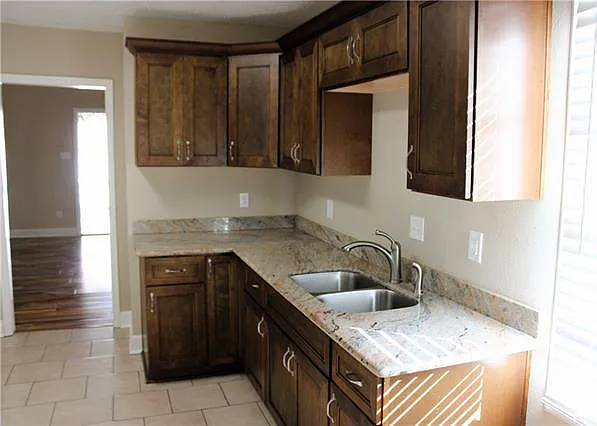 5700 Wilton Dr — Photo 11
