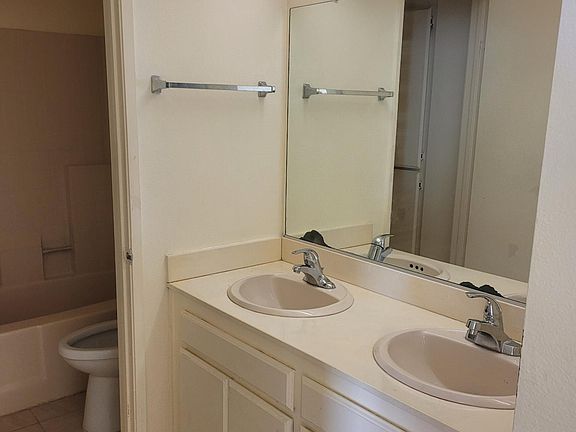 3rd image of 9428 Twin Trails Dr Unit 203