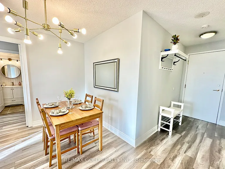 10 Northtown Way #1608 — Photo 18