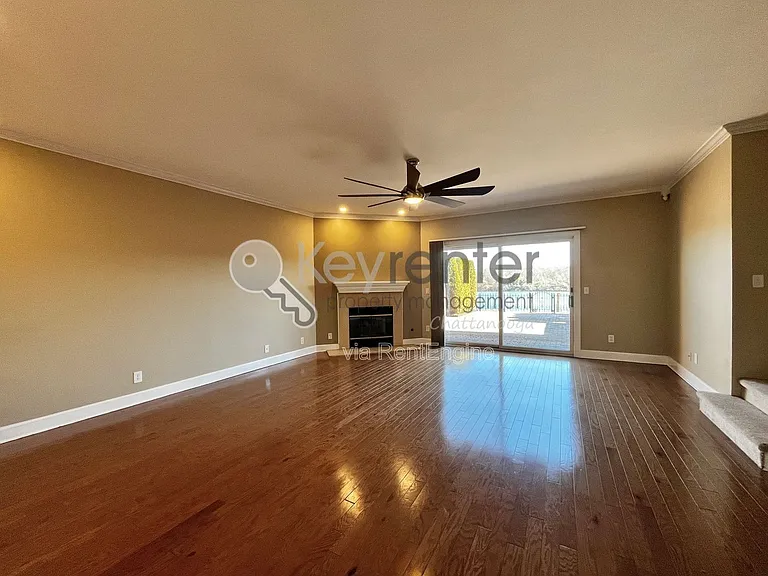 3166 Waterfront Dr — Photo 5