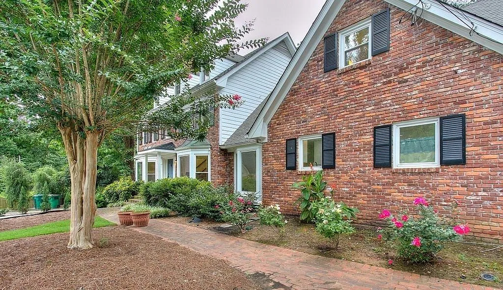 5 bed, 6.0 bath, 4247 sqft, $3,800 — Photo 3