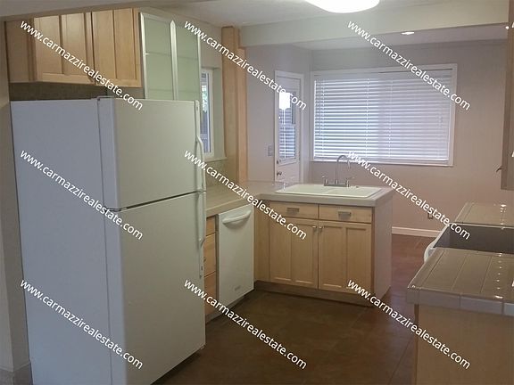 2nd image of 3217 Mayfair Dr