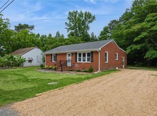 105 Fairfield Ave, Suffolk, VA 23434