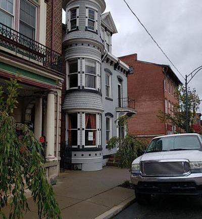 3rd image of 425 Centre St