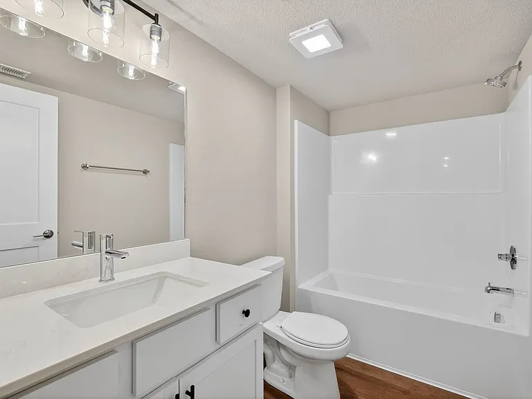 Lexington Park Townhome Rentals — Photo 47