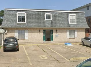 2913 Independence St, Metairie, LA 70006