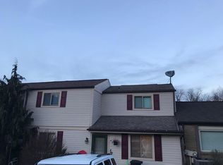 460 Sugar Maple Cir, Washington, PA 15301