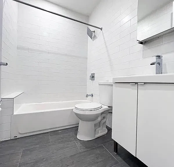25 Fort Washington Ave #2D — Photo 6