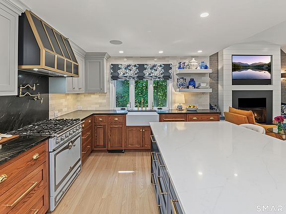 4th image of 20 Strawberry Ridge Road