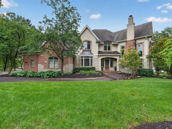 1416 Woodbury Ln, Liberty, MO 64068