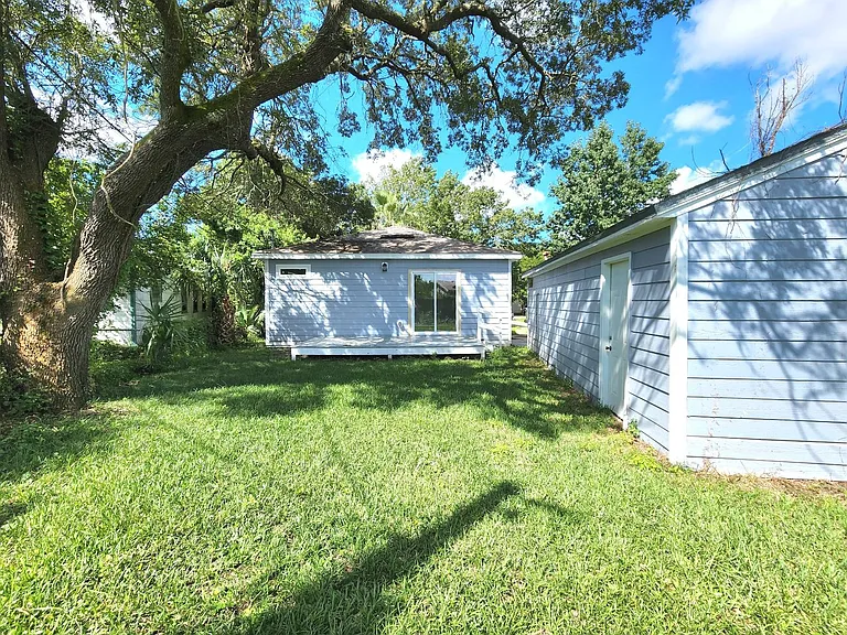 206 Berry Rd — Photo 20