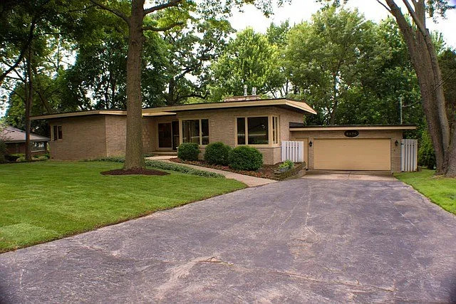 6574 Shabbona Rd photo 1