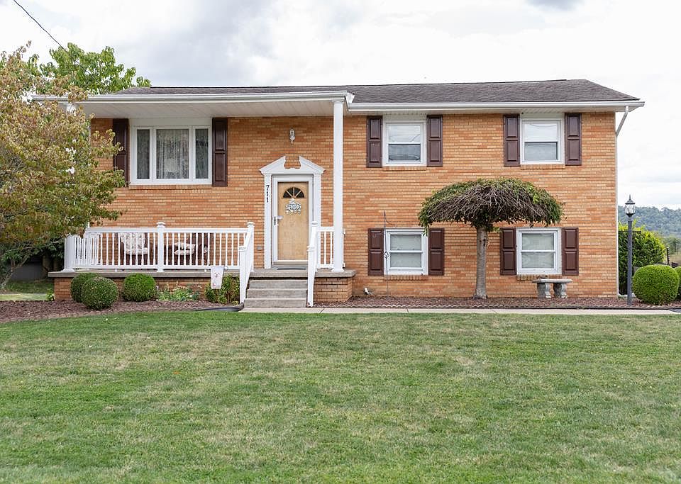 1st image of 711 Brentwood Avenue