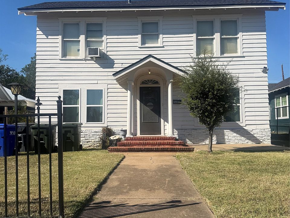 1st image of 2605 Homan Ave