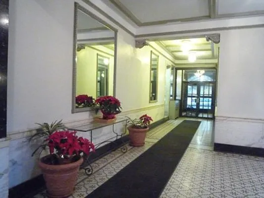 Rented by Raz Realty | media 2