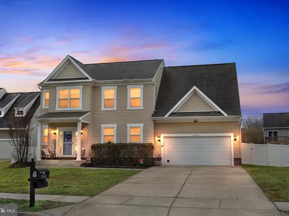 45546 Bethson St, California, MD 20619