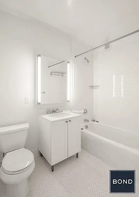 Rented by Bond New York | media 5