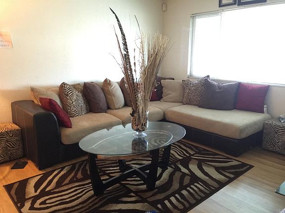 5th image of 2213 Santa Rosa Drive