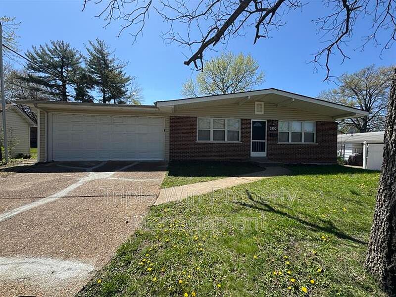 1st image of 2400 Bluegrass Ln