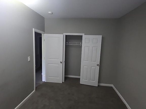 5th image of 3916 Ridgewood 1/2 Ave